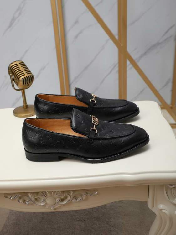 Picture of Louis Vuitton Shoes _SKULVsz38-44mnf012114031